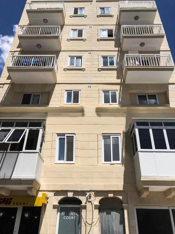 F10 Modern And Bright Apartment In Malta Msida Bagian luar foto