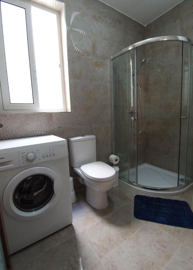 F10 Modern And Bright Apartment In Malta Msida Bagian luar foto