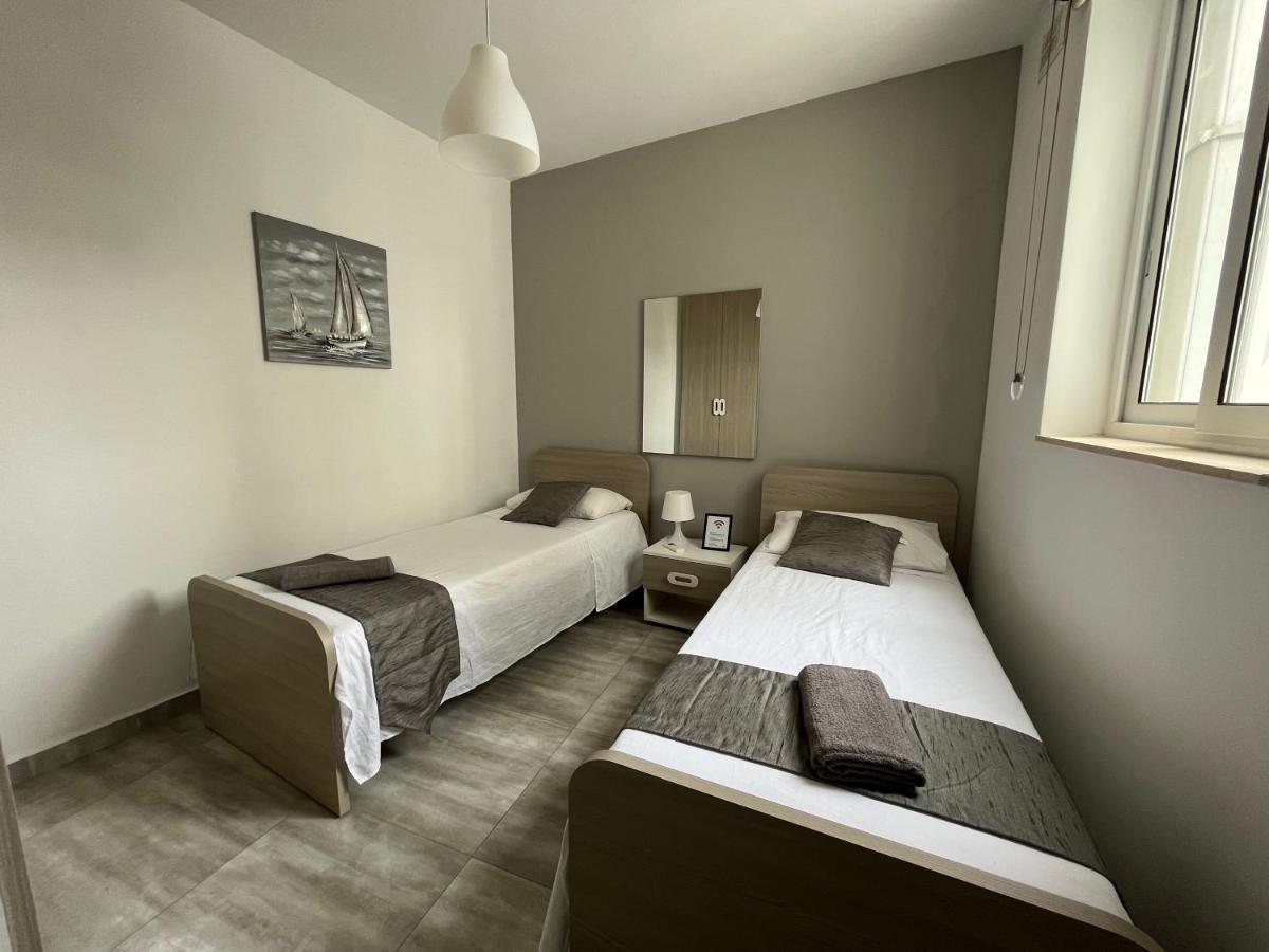 F10 Modern And Bright Apartment In Malta Msida Bagian luar foto